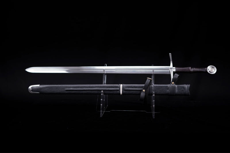 Espada Larga Colmillo Sombrío
